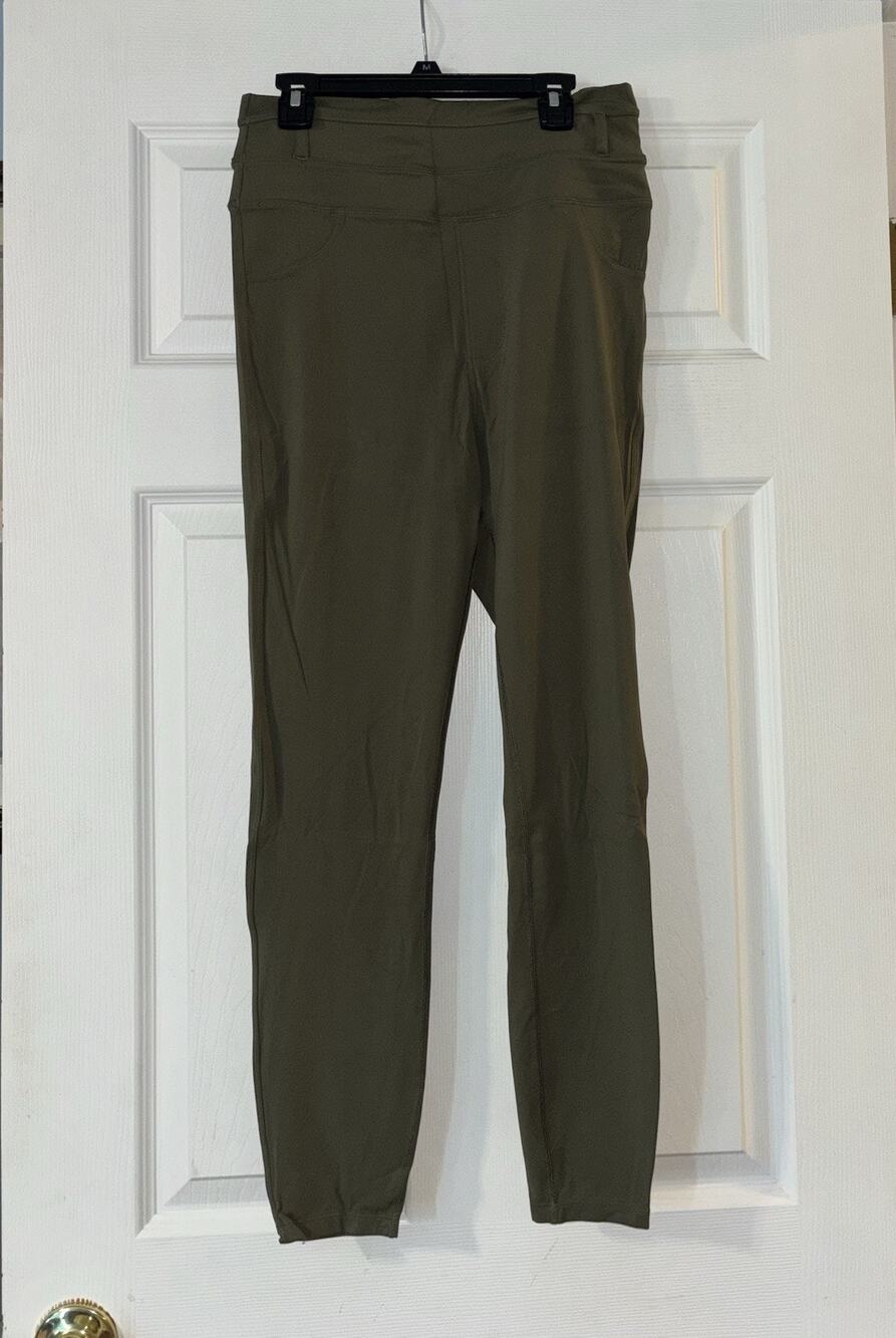 Halara Leggings Medium M 7/8 Length Army Grass Olive Green NWT Ultra High Rise